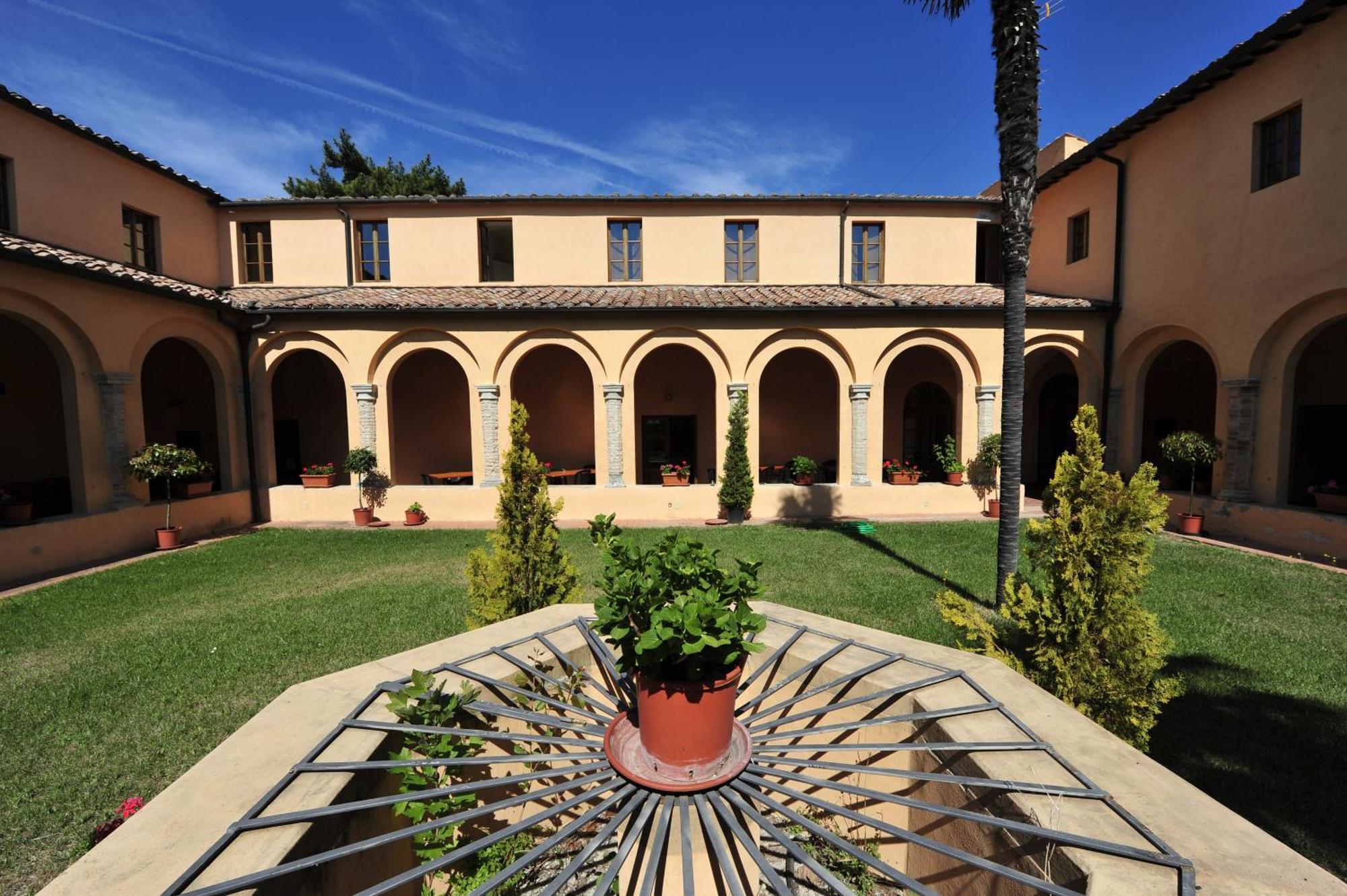 Chiostro Delle Monache Hostel โวลแตร์รา ภายนอก รูปภาพ